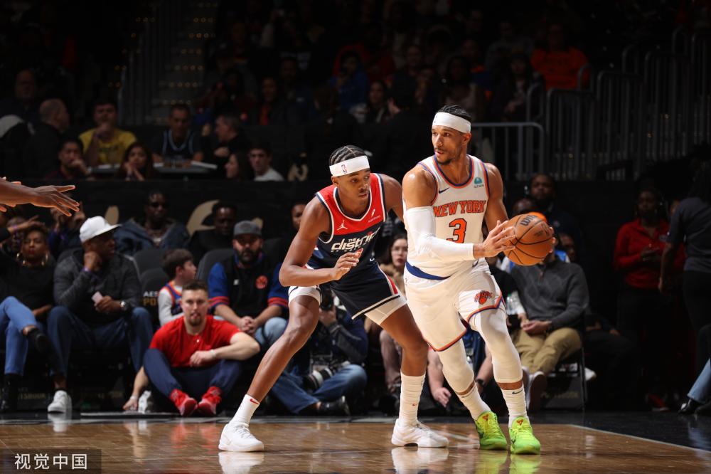 他以卓越的 他以卓越的