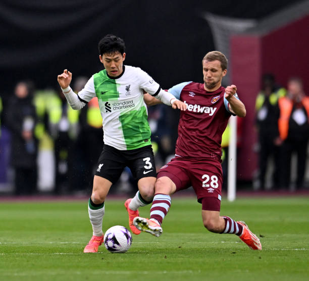 詹姆斯近日 詹姆斯近日