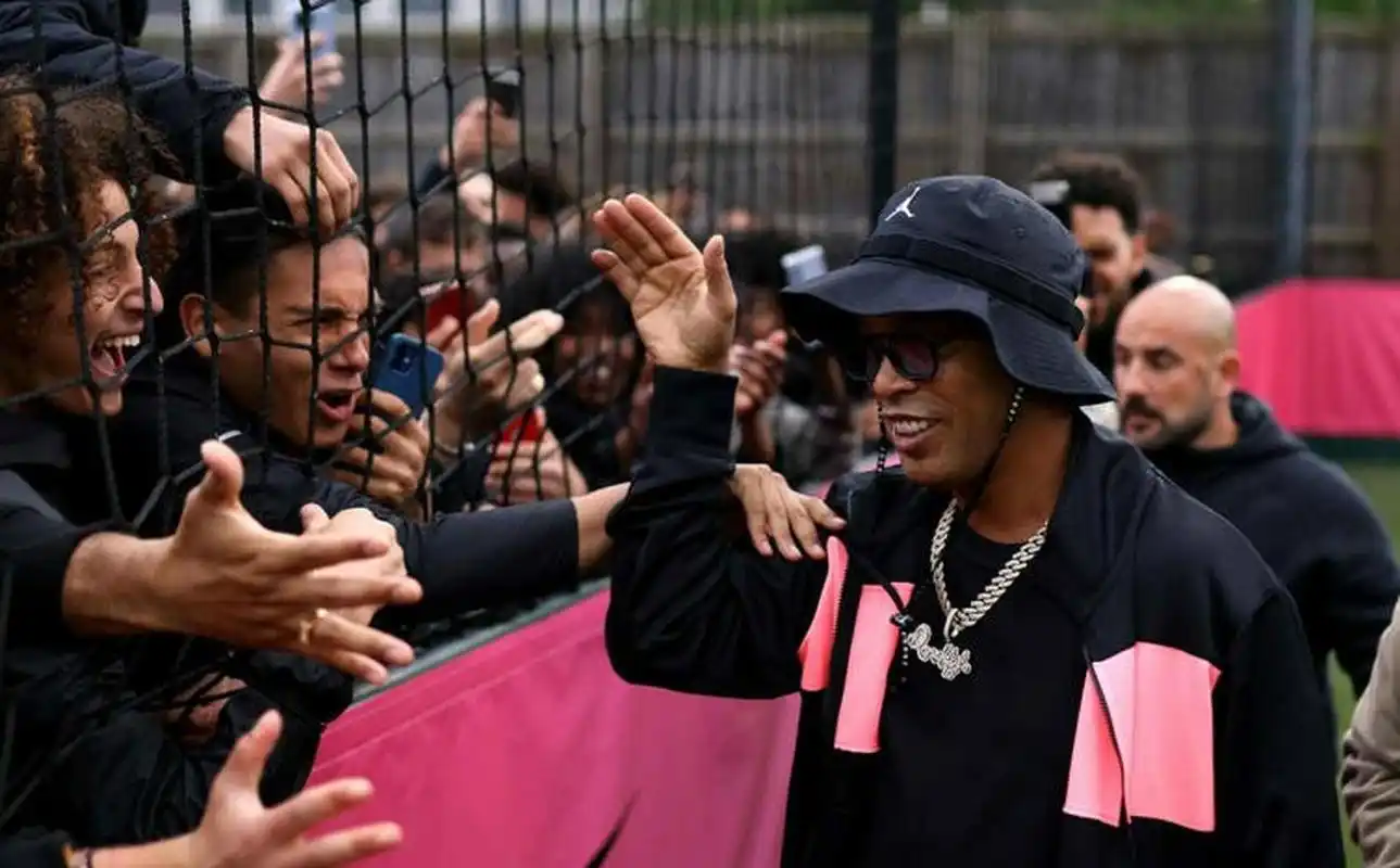 为团队球员 为团队球员