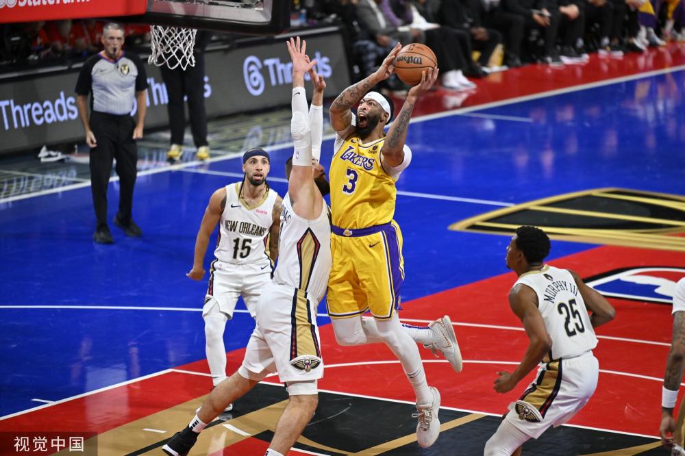 语背后是球 语背后是球