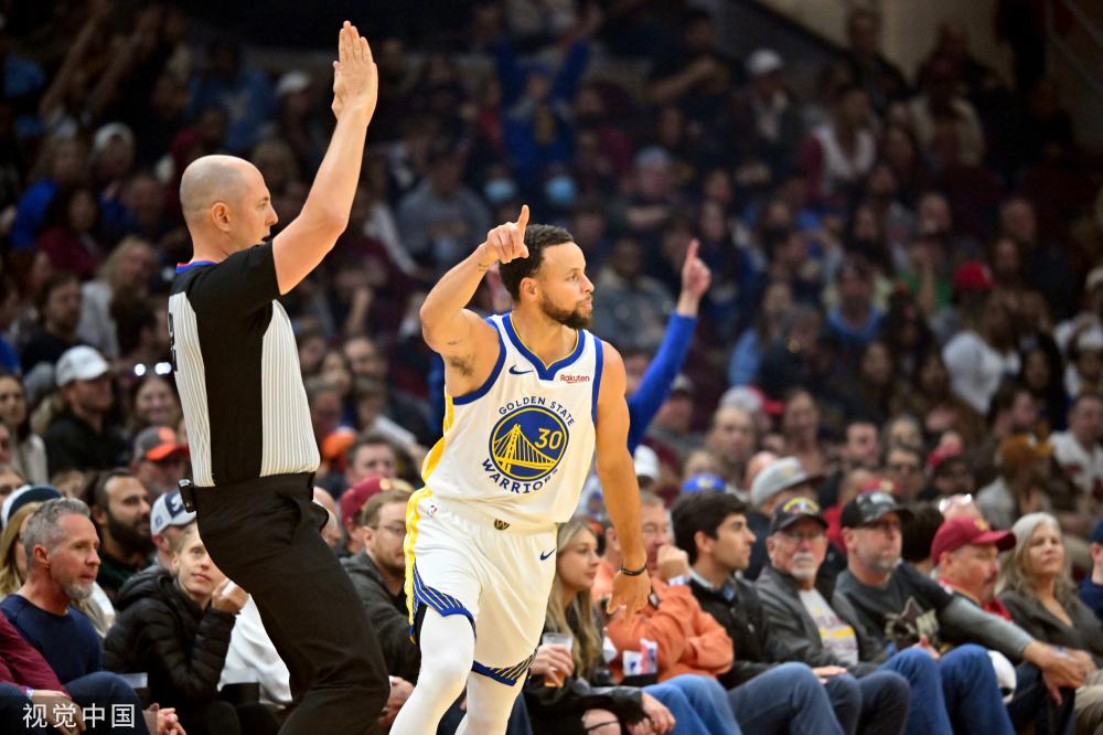 虽然球队在 虽然球队在